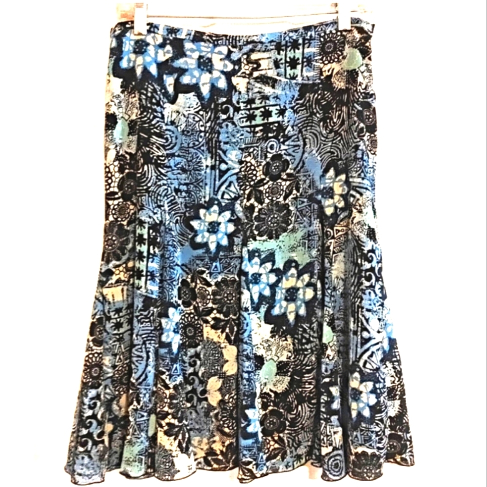 Tribal skirt size 6